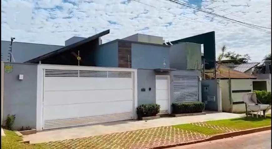 Foto 1 de Casa com 3 Quartos à venda, 240m² em Vila Morumbi, Campo Grande