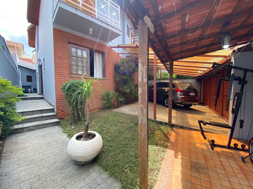 Foto 1 de Sobrado com 3 Quartos à venda, 180m² em Jardim Bonfiglioli, São Paulo