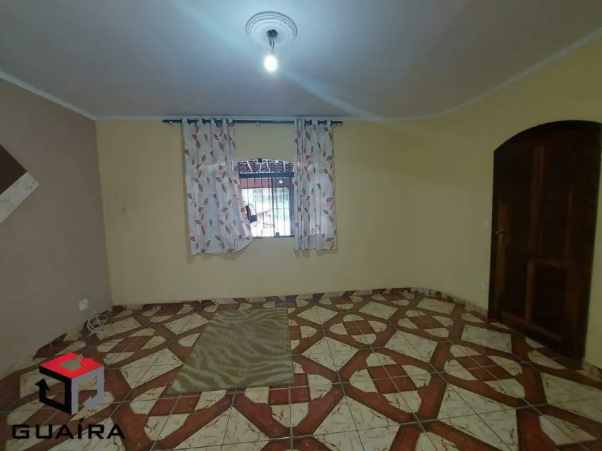 Foto 1 de Casa com 5 Quartos para alugar, 330m² em Vila Guarani, Santo André