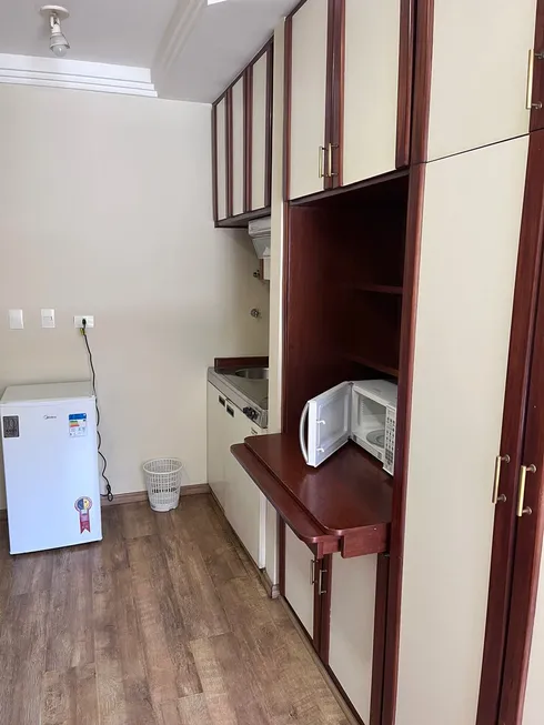 Foto 1 de Flat com 1 Quarto para alugar, 28m² em Cerqueira César, São Paulo