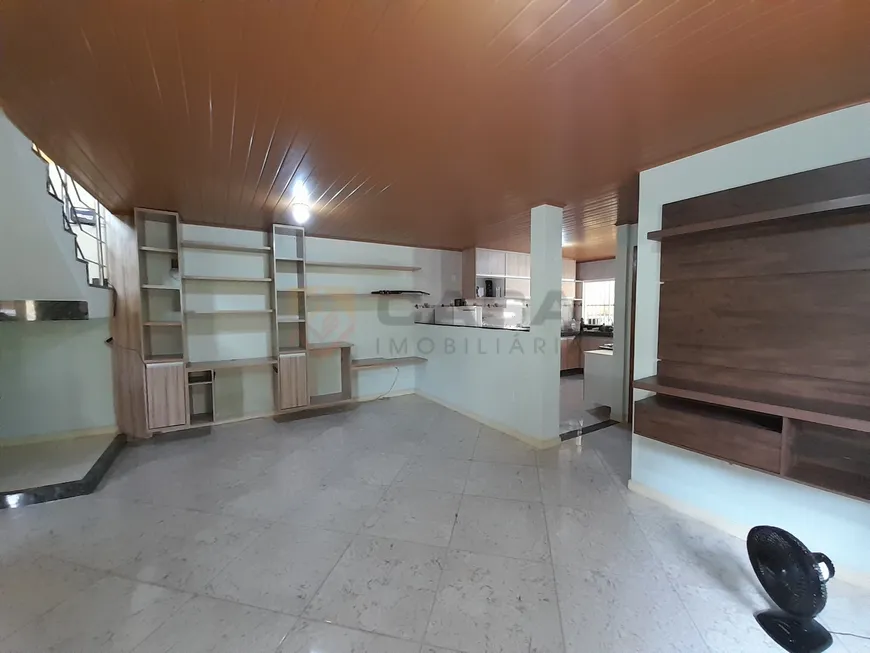 Foto 1 de Casa com 4 Quartos à venda, 125m² em Pitanga, Serra