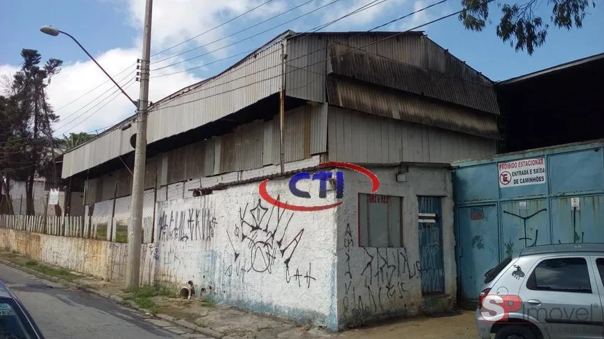 Foto 1 de Galpão/Depósito/Armazém à venda, 2800m² em Batistini, São Bernardo do Campo