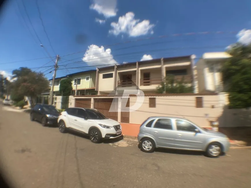 Foto 1 de Sobrado com 4 Quartos à venda, 324m² em Parque Alto Taquaral, Campinas