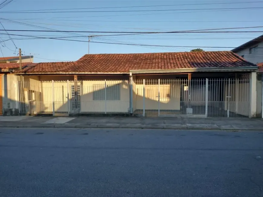 Foto 1 de Casa com 3 Quartos à venda, 9970m² em Jardim Satélite, São José dos Campos