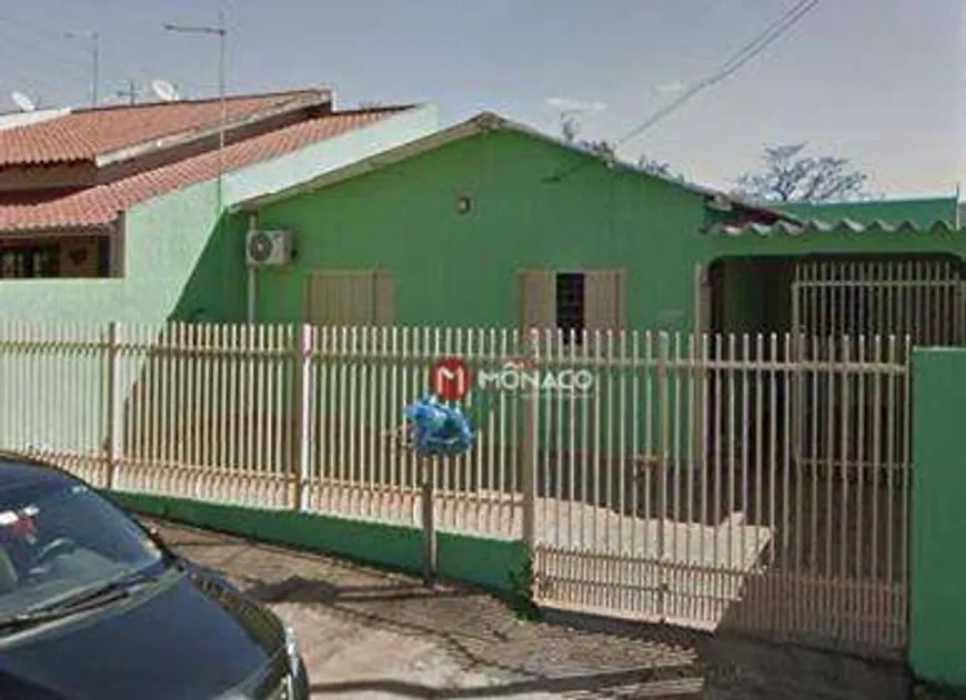 Foto 1 de Casa com 2 Quartos à venda, 85m² em Conjunto Parigot de Souza 1, Londrina