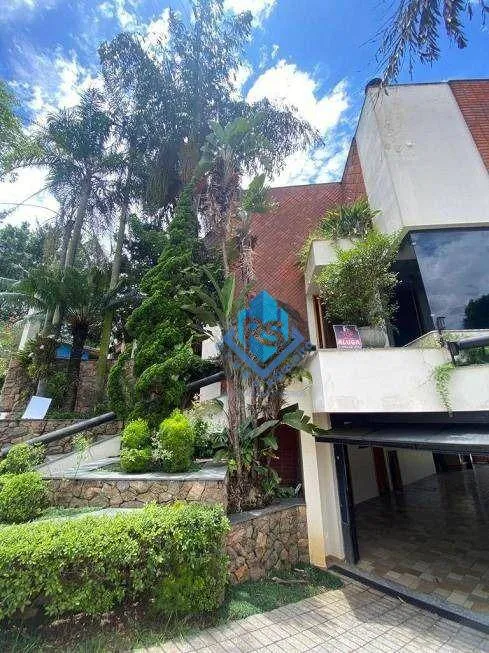 Foto 1 de Sobrado com 4 Quartos à venda, 422m² em Jardim São Caetano, São Caetano do Sul