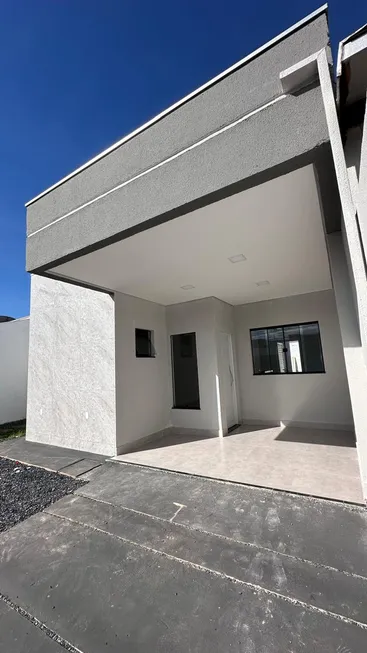 Foto 1 de Casa com 3 Quartos à venda, 84m² em Jardim Jockey Club, Cuiabá