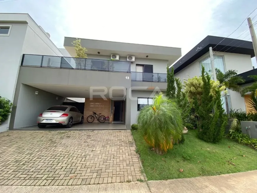 Foto 1 de Sobrado com 3 Quartos à venda, 223m² em Jardim Jockey Clube, São Carlos