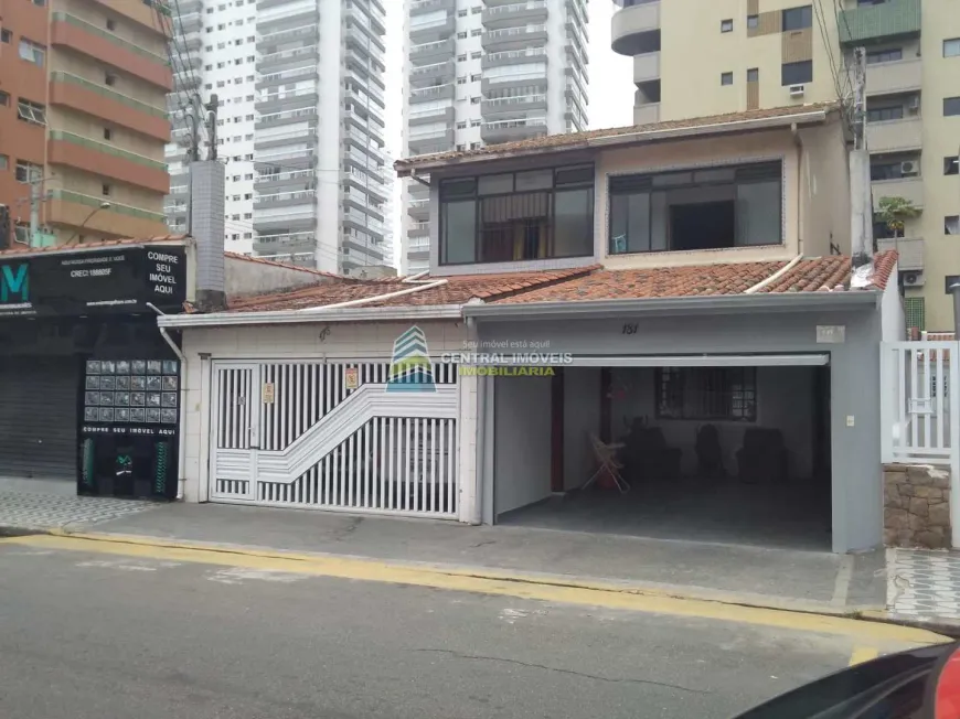 Foto 1 de Sobrado com 3 Quartos para alugar, 150m² em Canto do Forte, Praia Grande