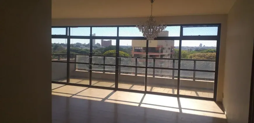 Foto 1 de Apartamento com 3 Quartos à venda, 252m² em Centro, Araraquara