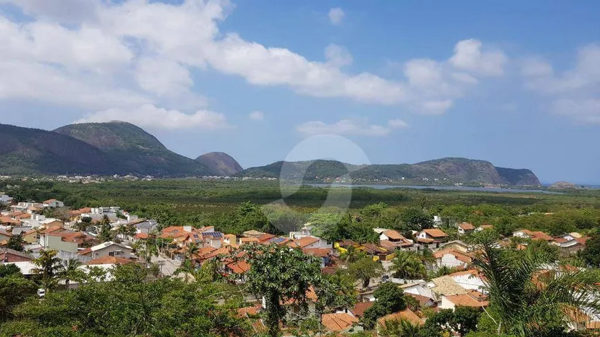 Foto 1 de Lote/Terreno à venda, 400m² em Itaipu, Niterói