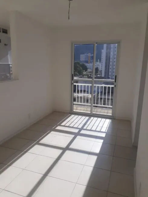 Foto 1 de Apartamento com 2 Quartos à venda, 55m² em Camorim, Rio de Janeiro