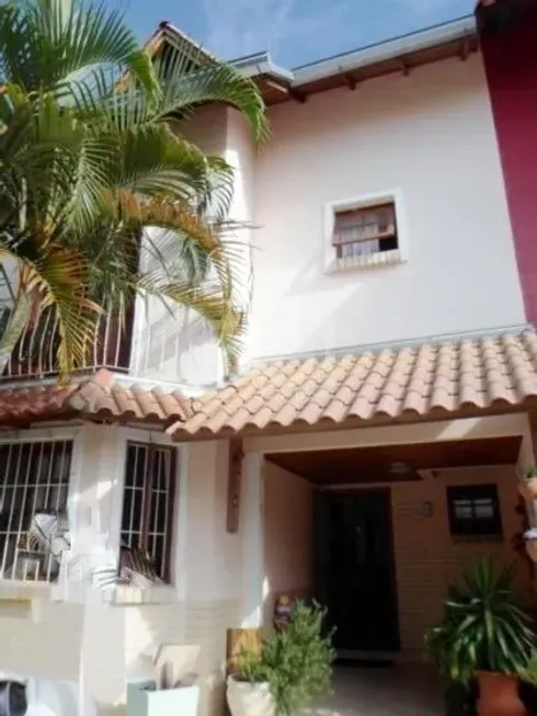 Foto 1 de Casa de Condomínio com 3 Quartos à venda, 163m² em Guarujá, Porto Alegre