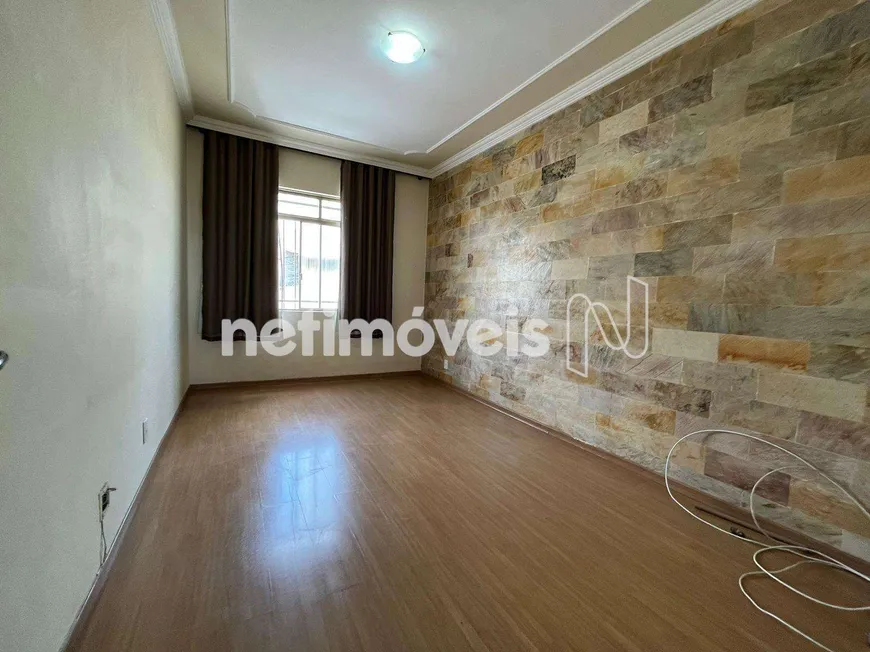 Foto 1 de Casa com 6 Quartos à venda, 309m² em Nova Cachoeirinha, Belo Horizonte