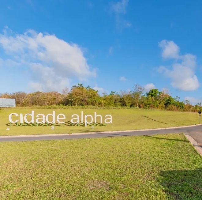 Foto 1 de Lote/Terreno à venda, 330m² em Cidade Alpha, Eusébio