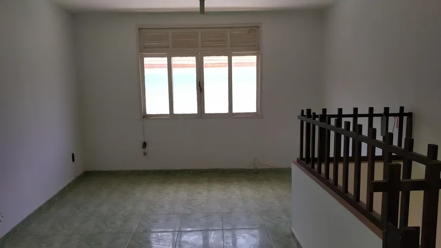 Foto 1 de Apartamento com 2 Quartos para alugar, 80m² em Paquetá, Rio de Janeiro
