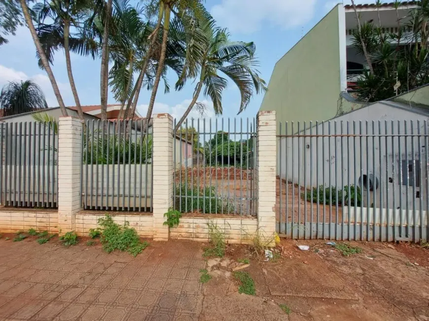 Foto 1 de Lote/Terreno à venda, 300m² em Vila Morangueira, Maringá