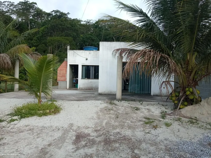 Foto 1 de Fazenda/Sítio com 3 Quartos à venda, 1650m² em Cantagalo, Rio das Ostras