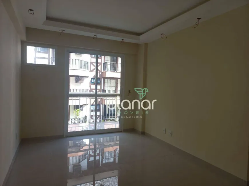 Foto 1 de Apartamento com 2 Quartos à venda, 64m² em Itaipava, Petrópolis