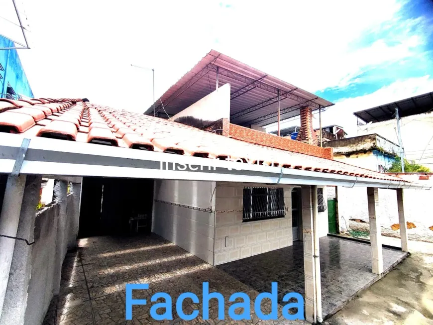 Foto 1 de Casa com 4 Quartos à venda, 180m² em Colubandê, São Gonçalo