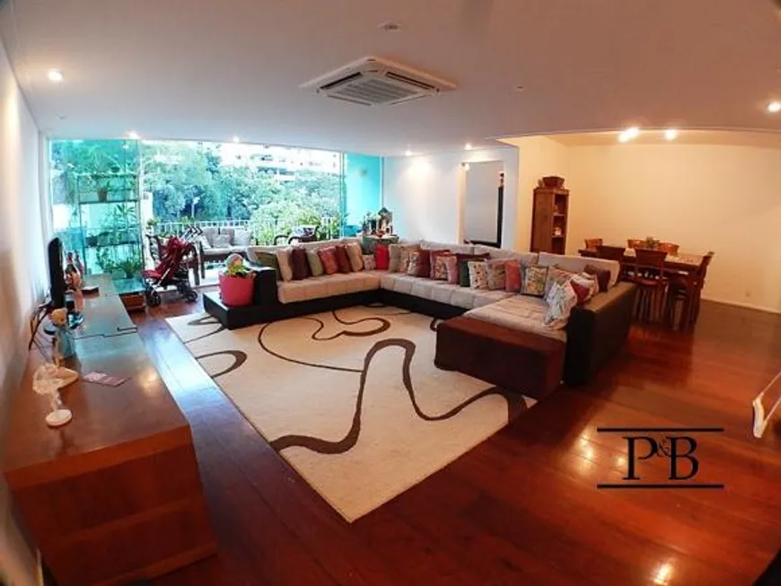 Foto 1 de Apartamento com 5 Quartos para venda ou aluguel, 330m² em Leblon, Rio de Janeiro