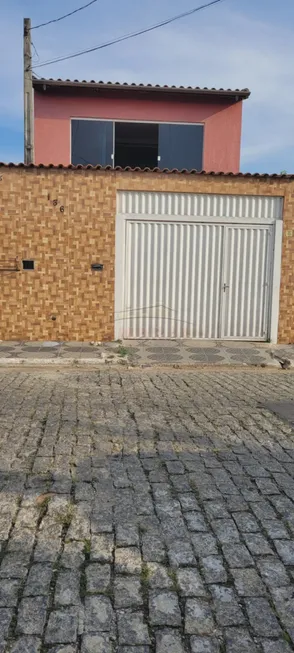 Foto 1 de Sobrado com 3 Quartos à venda, 250m² em Vila Urupês, Suzano