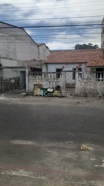 Foto 1 de Casa com 2 Quartos à venda, 275m² em Parquelândia, Fortaleza