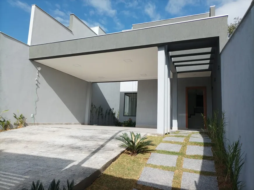 Foto 1 de Casa com 3 Quartos à venda, 262m² em Villa Paradiso, Lagoa Santa