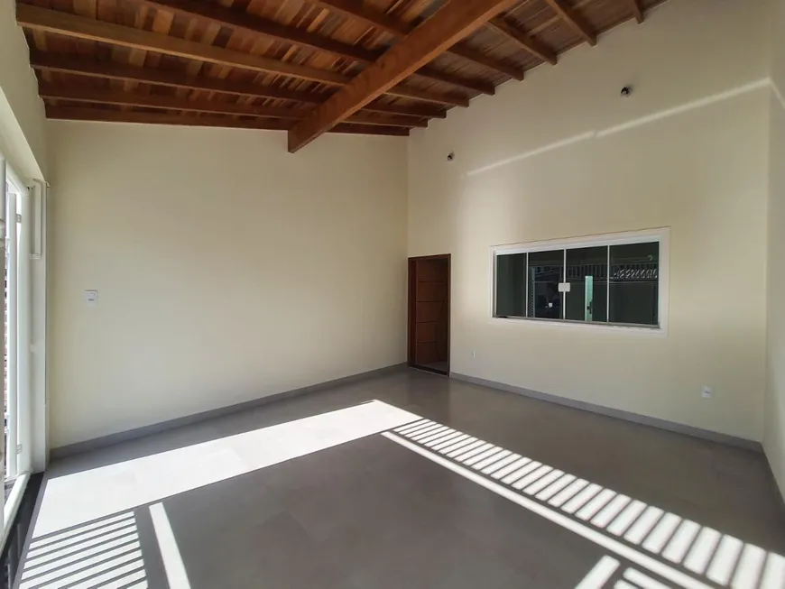 Foto 1 de Casa com 3 Quartos à venda, 115m² em Vila Castelo Branco, Indaiatuba