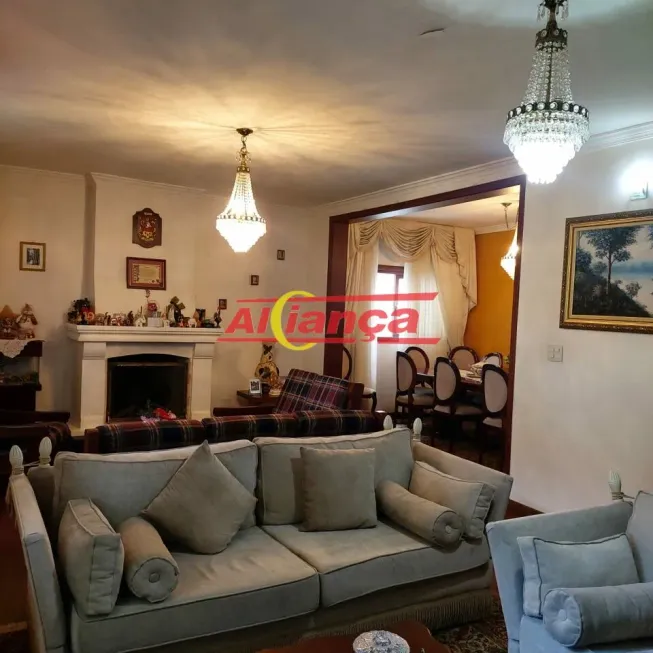 Foto 1 de Casa com 3 Quartos à venda, 447m² em Vila Rosalia, Guarulhos