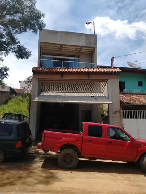 Foto 1 de Casa com 2 Quartos à venda, 300m² em Jardim do Marquês, Jacareí