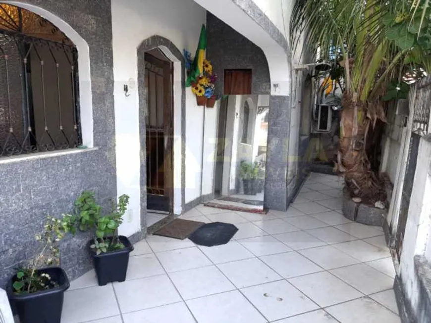 Foto 1 de Casa com 2 Quartos à venda, 78m² em Irajá, Rio de Janeiro