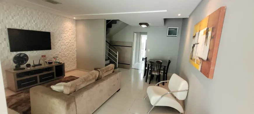 Foto 1 de Casa com 3 Quartos à venda, 105m² em Coaçu, Fortaleza