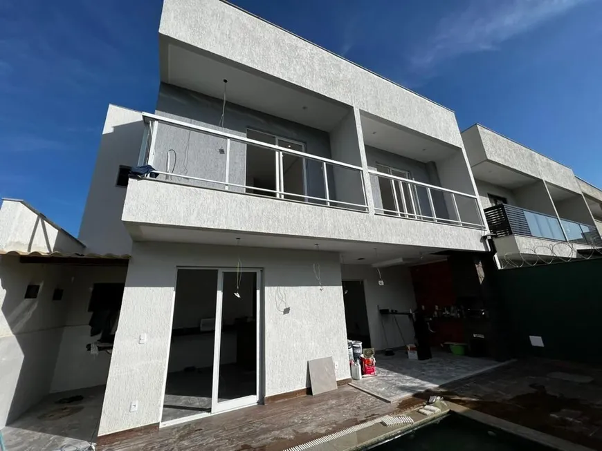 Foto 1 de Casa de Condomínio com 4 Quartos à venda, 200m² em Vargem Pequena, Rio de Janeiro