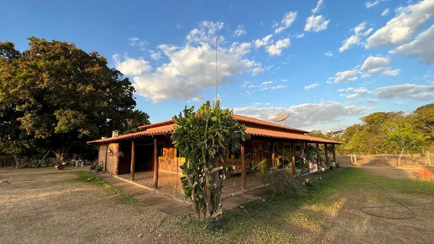 Foto 1 de Fazenda/Sítio com 4 Quartos à venda, 48400m² em Zona Rural, Orizona