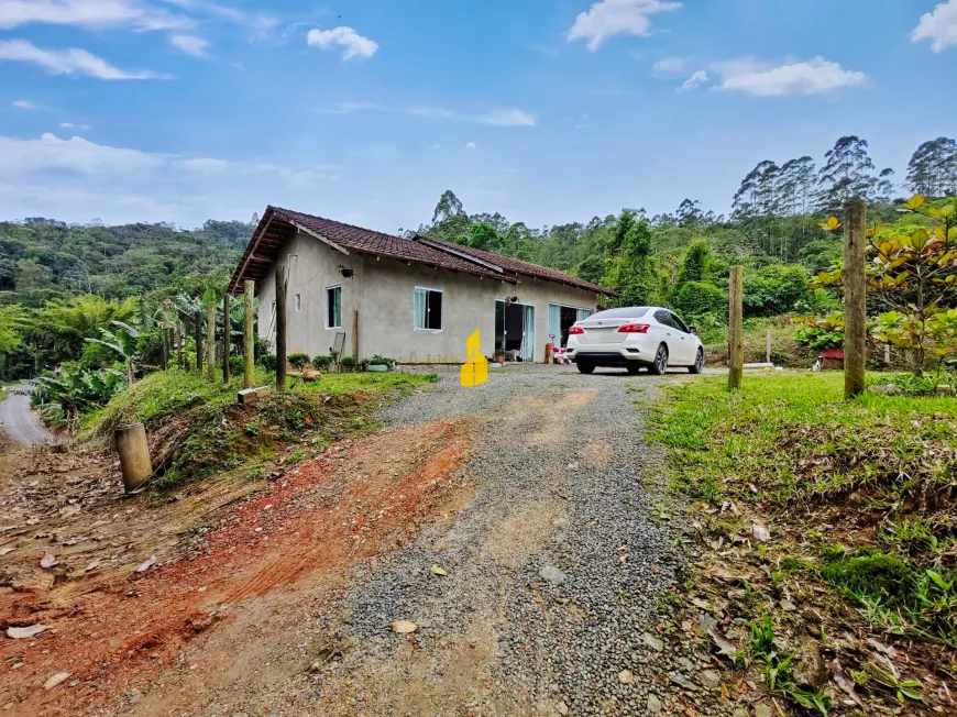 Foto 1 de Casa com 3 Quartos à venda, 100m² em Centro, Rodeio