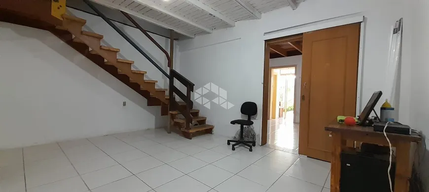 Foto 1 de Casa com 3 Quartos à venda, 150m² em Ponta Grossa, Porto Alegre