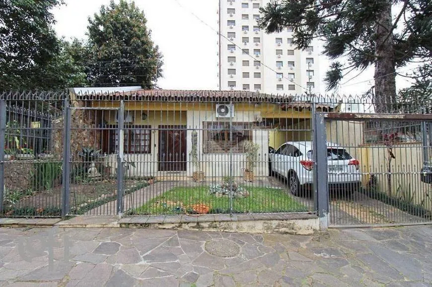 Foto 1 de Casa com 3 Quartos à venda, 198m² em Passo D areia, Porto Alegre