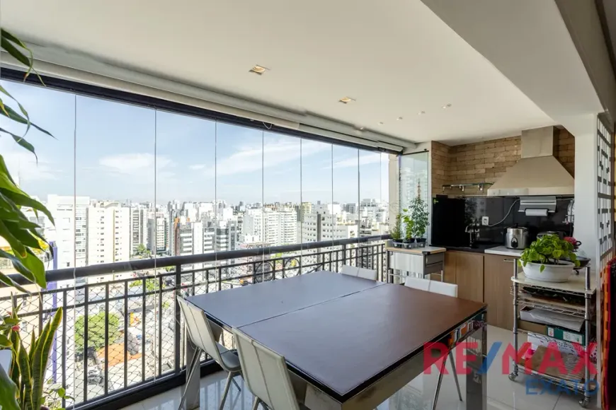 Foto 1 de Apartamento com 3 Quartos à venda, 137m² em Moema, São Paulo