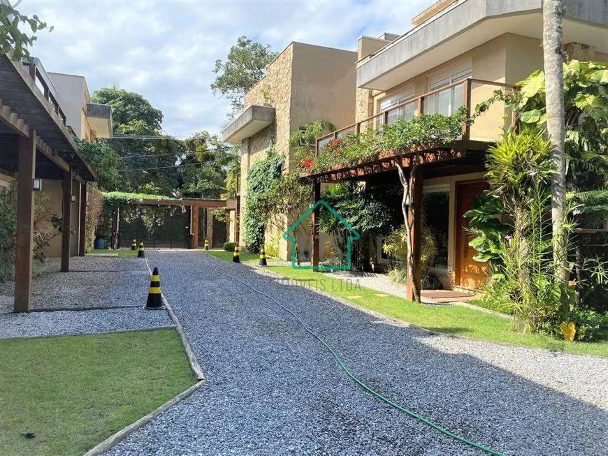 Foto 1 de Casa de Condomínio com 4 Quartos para venda ou aluguel, 160m² em Barra do Una, São Sebastião