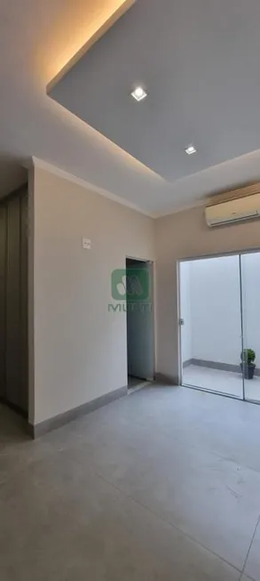 Foto 1 de Casa com 3 Quartos à venda, 148m² em Cidade Jardim, Uberlândia