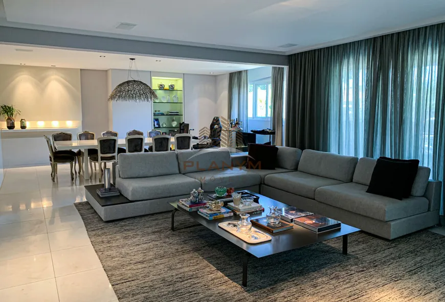 Foto 1 de Apartamento com 3 Quartos à venda, 292m² em Higienópolis, São Paulo