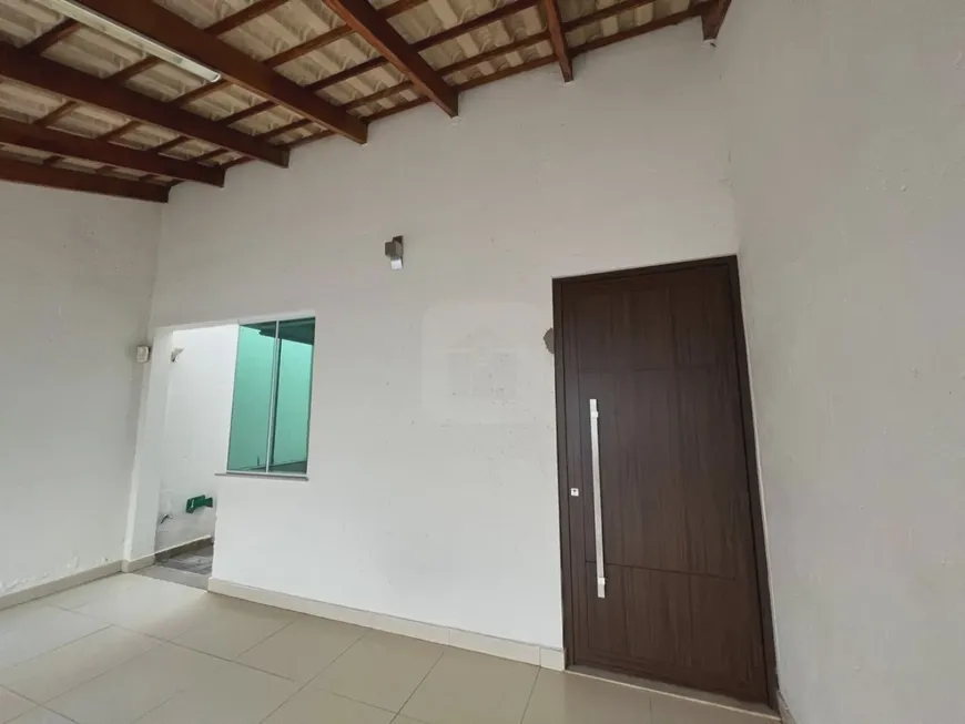 Foto 1 de Casa com 3 Quartos à venda, 208m² em Daniel Fonseca, Uberlândia