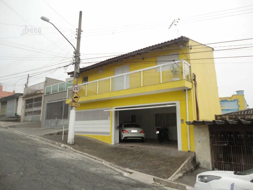 Foto 1 de Sobrado com 4 Quartos à venda, 300m² em Limoeiro, São Paulo