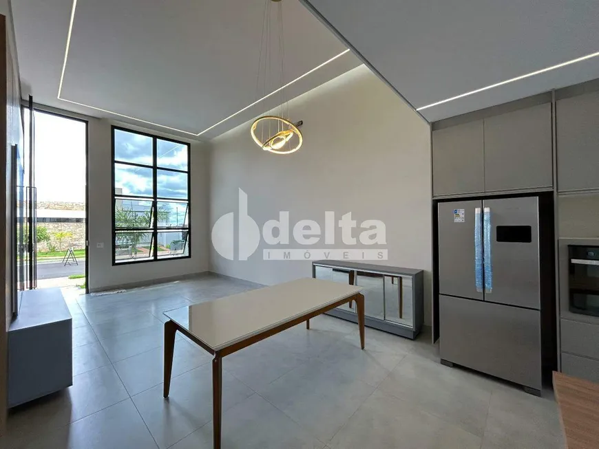 Foto 1 de Casa de Condomínio com 3 Quartos à venda, 150m² em Grand Ville, Uberlândia