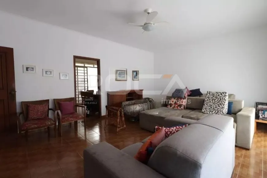 Foto 1 de Casa com 3 Quartos para venda ou aluguel, 210m² em Jardim Macedo, Ribeirão Preto