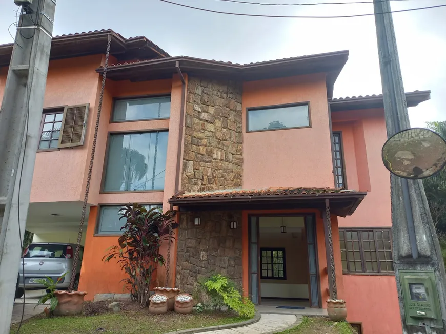 Foto 1 de Casa de Condomínio com 4 Quartos à venda, 277m² em Badu, Niterói