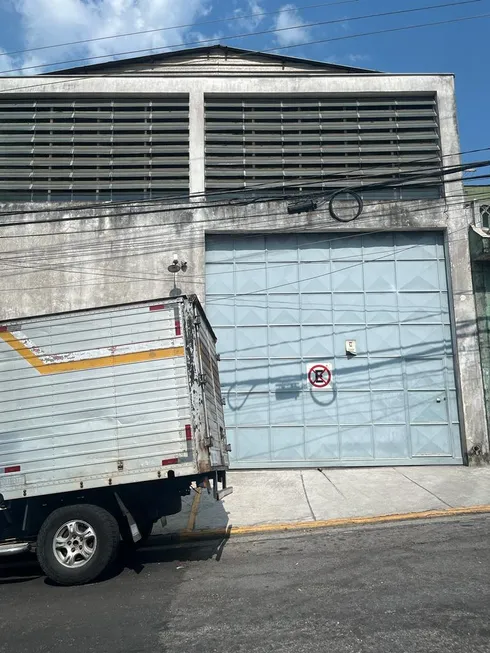 Foto 1 de Galpão/Depósito/Armazém à venda em Jardim Ana Maria, Santo André