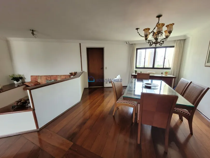 Foto 1 de Apartamento com 4 Quartos à venda, 180m² em Bosque da Saúde, São Paulo