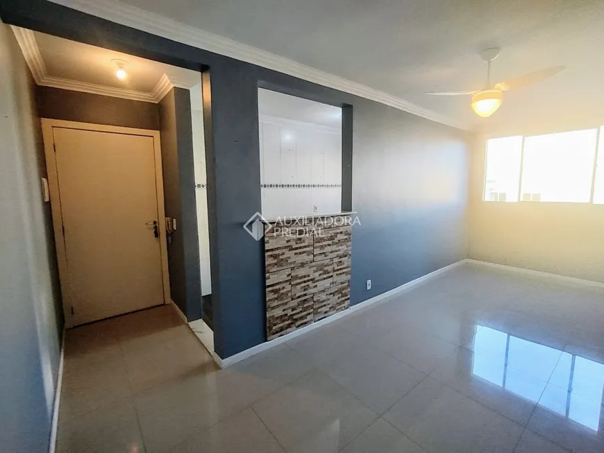 Foto 1 de Apartamento com 2 Quartos à venda, 49m² em Jardim Itú Sabará, Porto Alegre